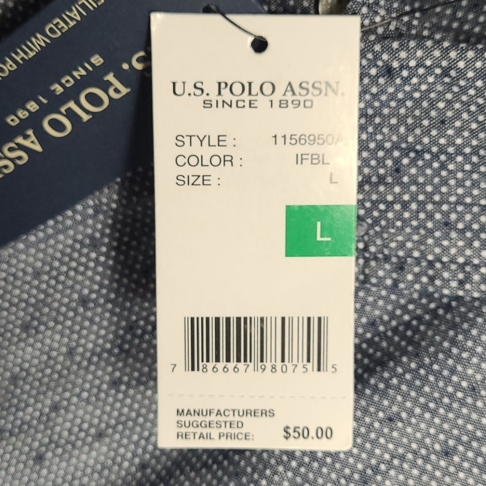 Button down - Picture 3 of 3